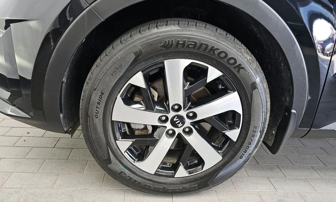 Kia Sorento — фото 7