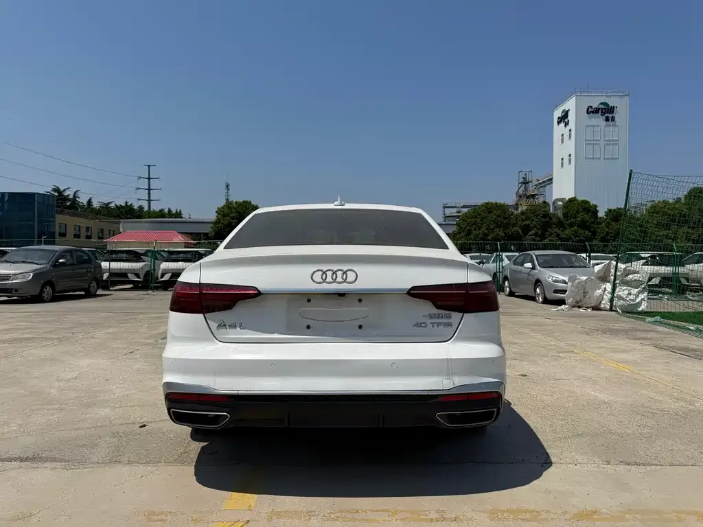 Audi A4L 2024 из CN, фото 4
