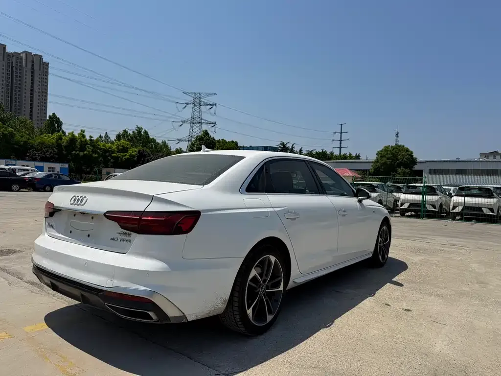 Audi A4L 2024 из CN, фото 5