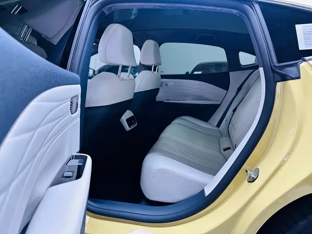 Geely Galaxy E8 2023 из CN, фото 5