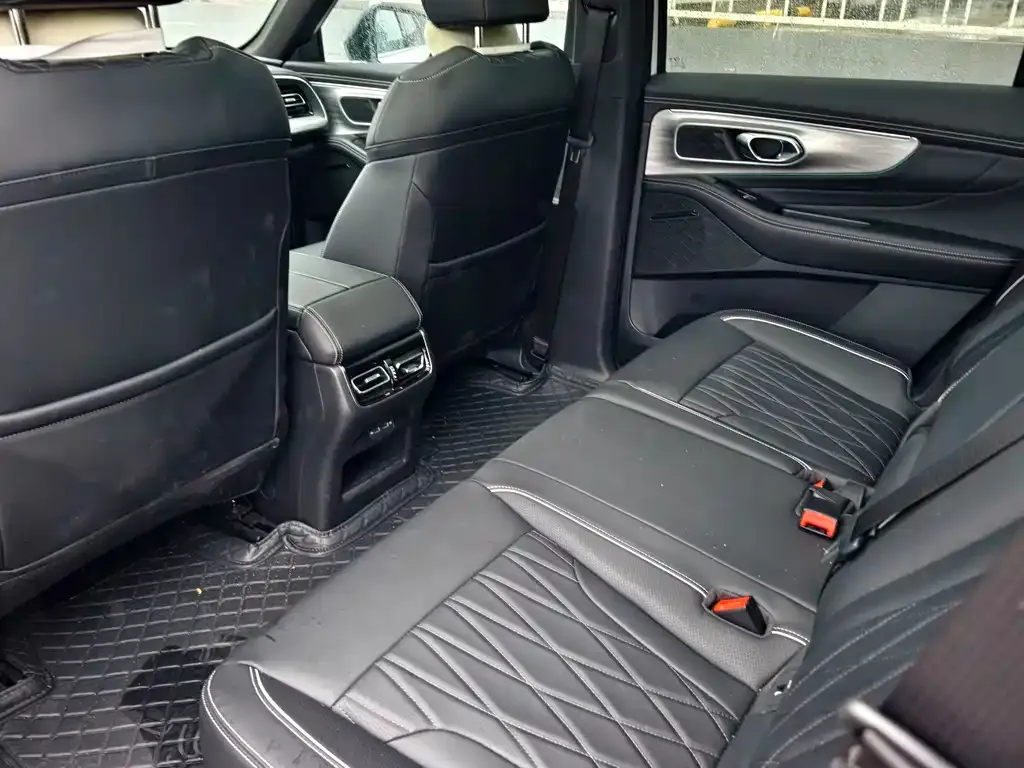 GAC Motor Trumpchi GS8 — фото 4