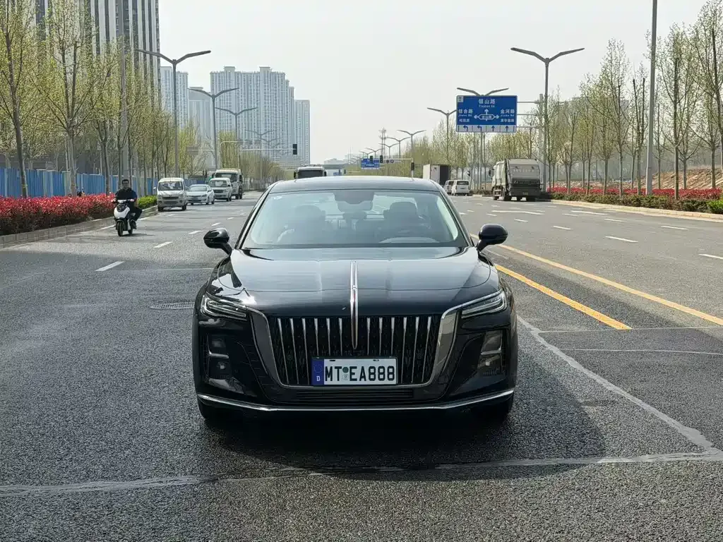 Hongqi H5 — фото 4
