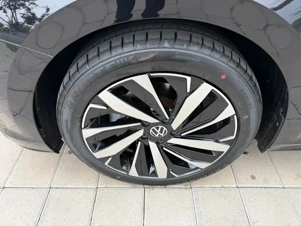 Volkswagen Passat — фото 3
