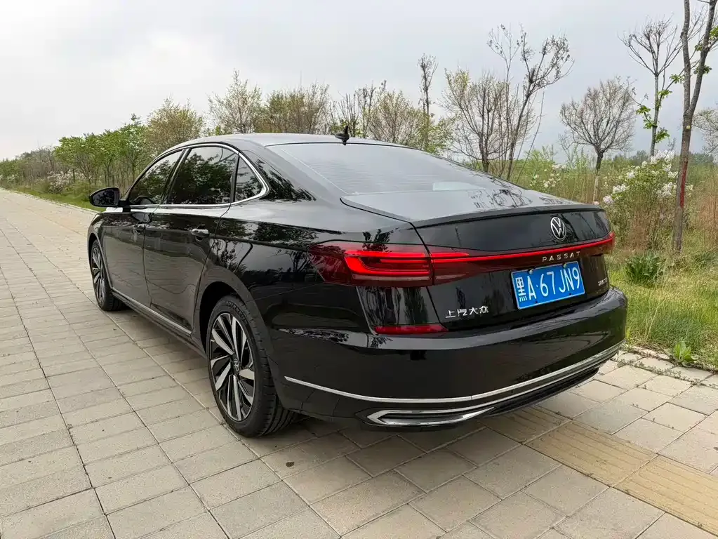 Volkswagen Passat — фото 4