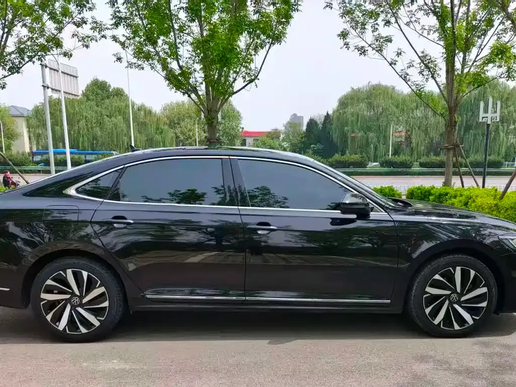 Volkswagen Passat — фото 2