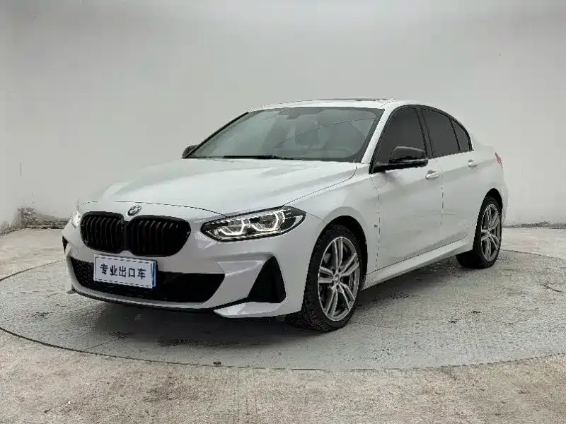 BMW 1 Series — фото 1