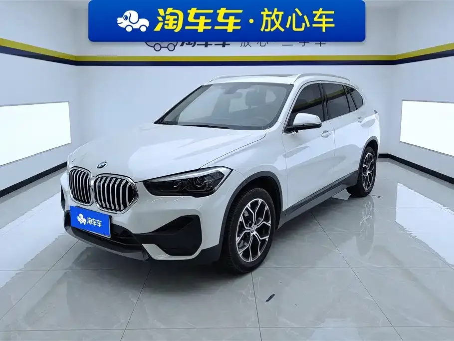 BMW X1 — фото 1