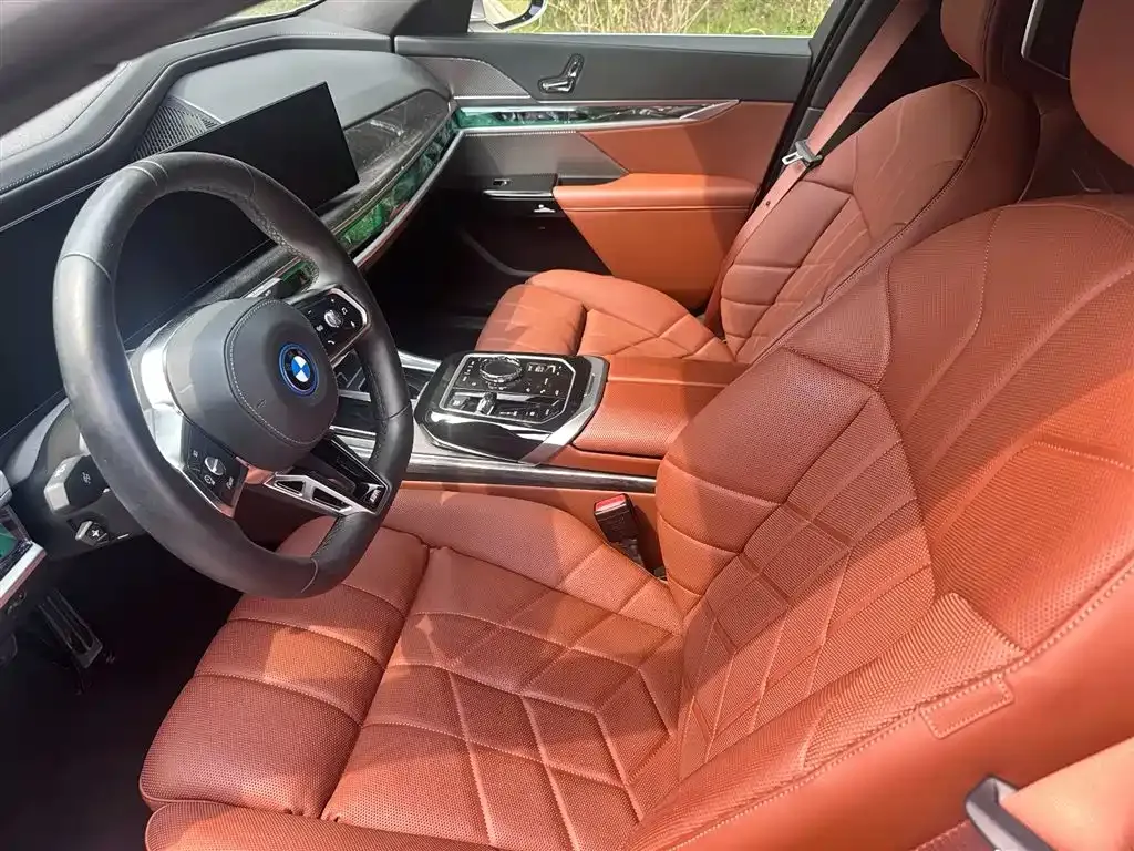 BMW i7 2024 из CN, фото 5