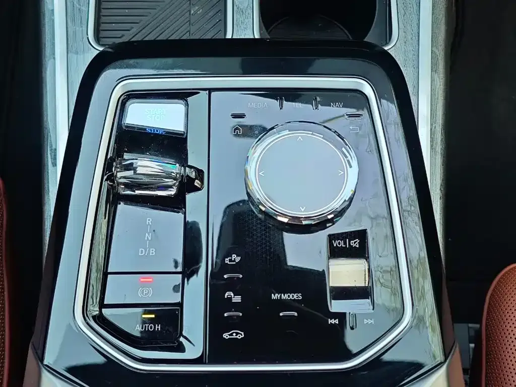 BMW i7 2024 из CN, фото 4