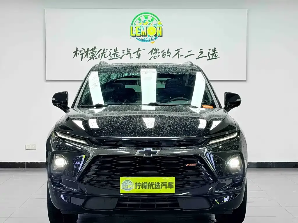 Chevrolet Blazer 2023 из CN, фото 2