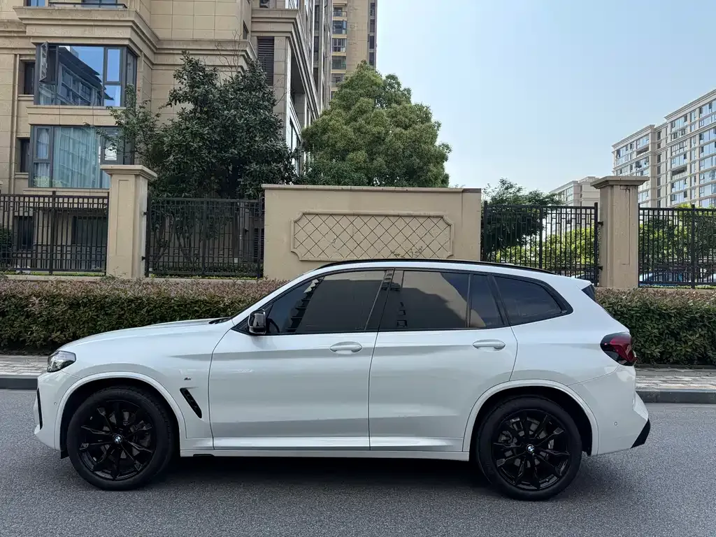 BMW X3 — фото 10