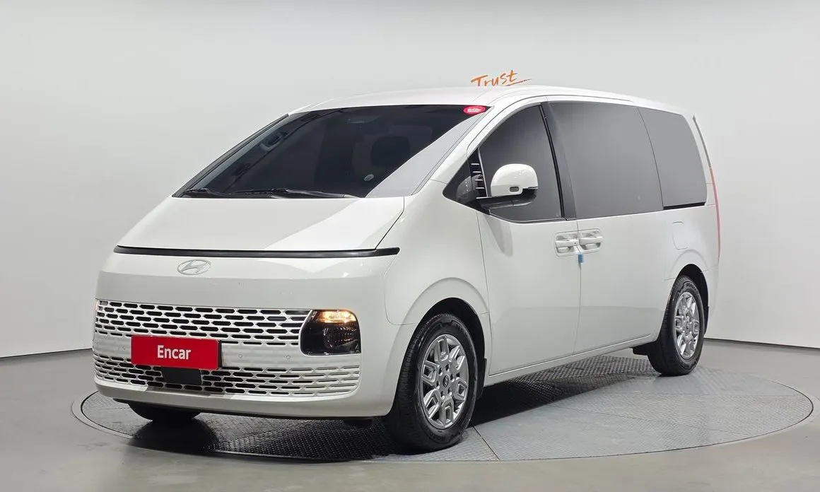 Hyundai Staria