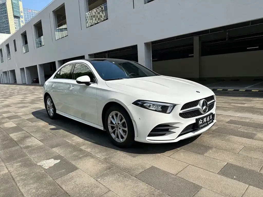 Mercedes-Benz A-Class — фото 10