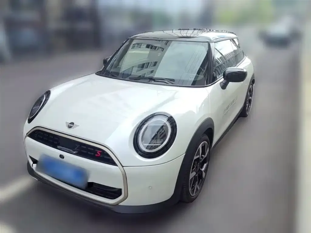 MINI Cooper (3-door) — фото 1