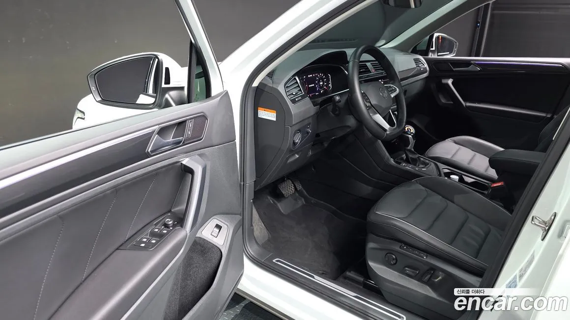Volkswagen Tiguan — фото 6