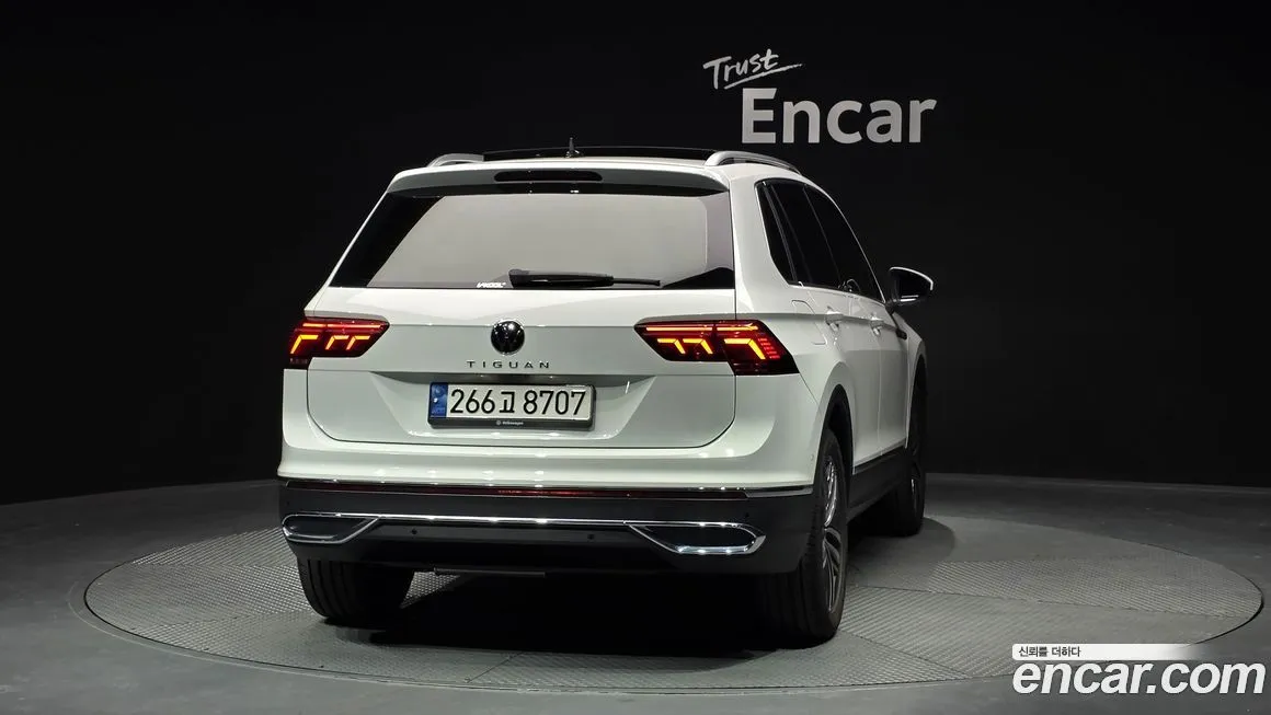 Volkswagen Tiguan — фото 2
