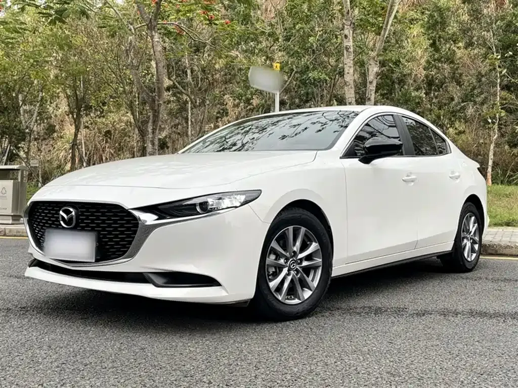 Mazda 3 Axela 2023 из CN, фото 8