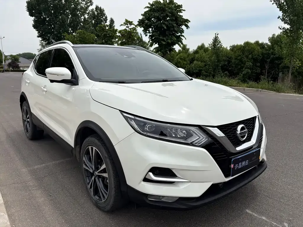 Nissan Qashqai — фото 5