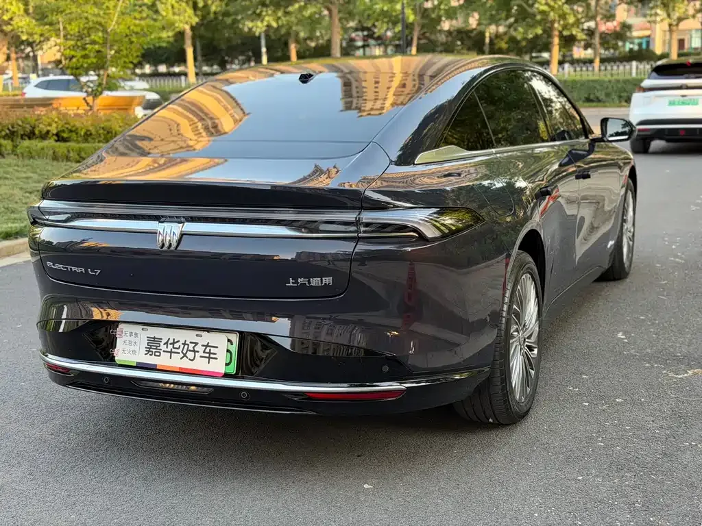 Buick Electra L7 2025 из CN, фото 9
