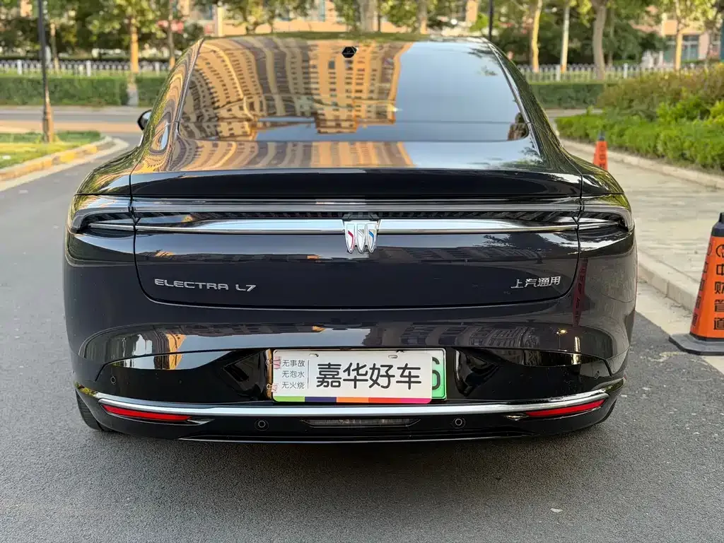 Buick Electra L7 2025 из CN, фото 8