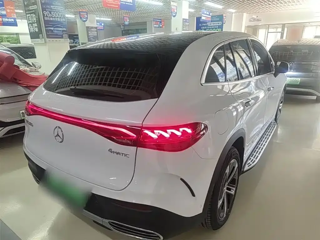 Mercedes-Benz EQE SUV 2023 из CN, фото 9