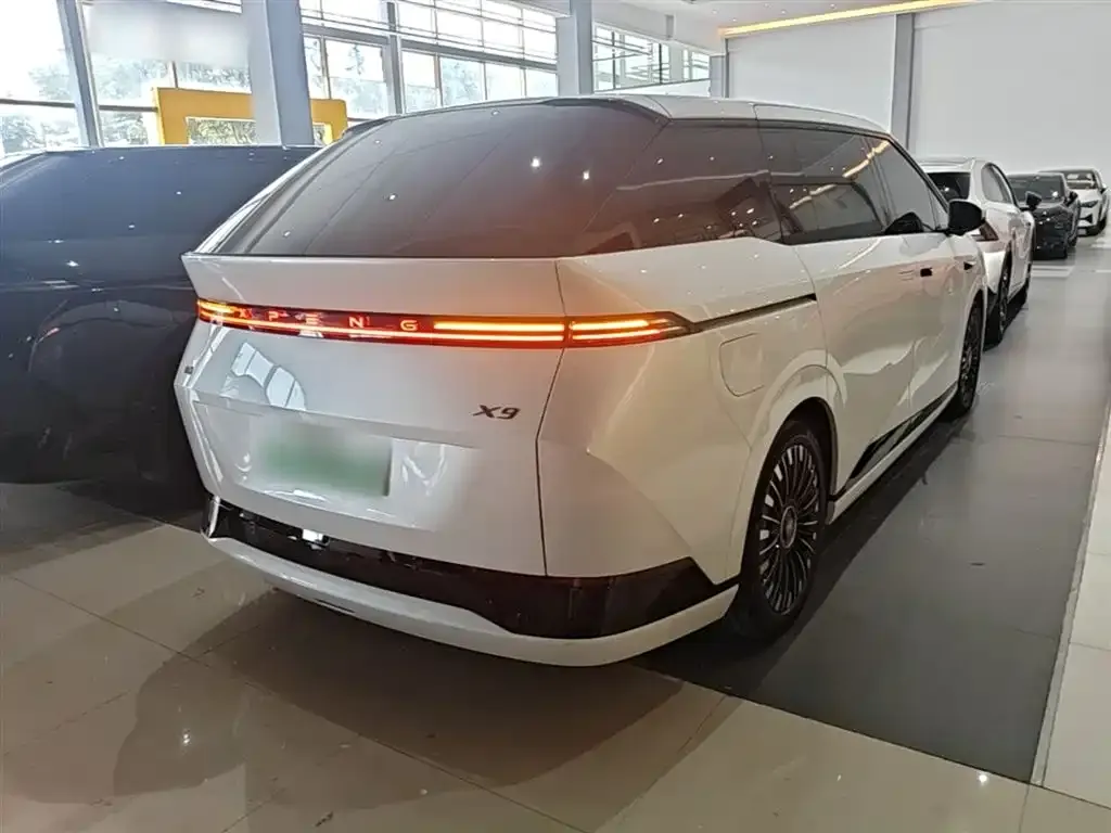 XPeng X9 2025 из CN, фото 7