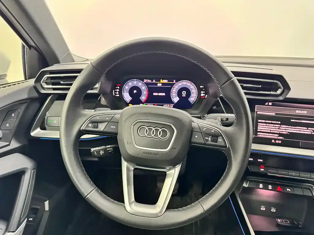 Audi A3 — фото 9