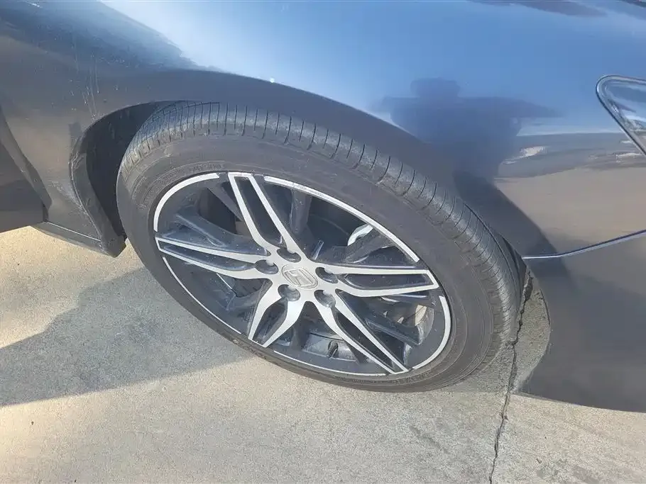 Honda Accord — фото 10