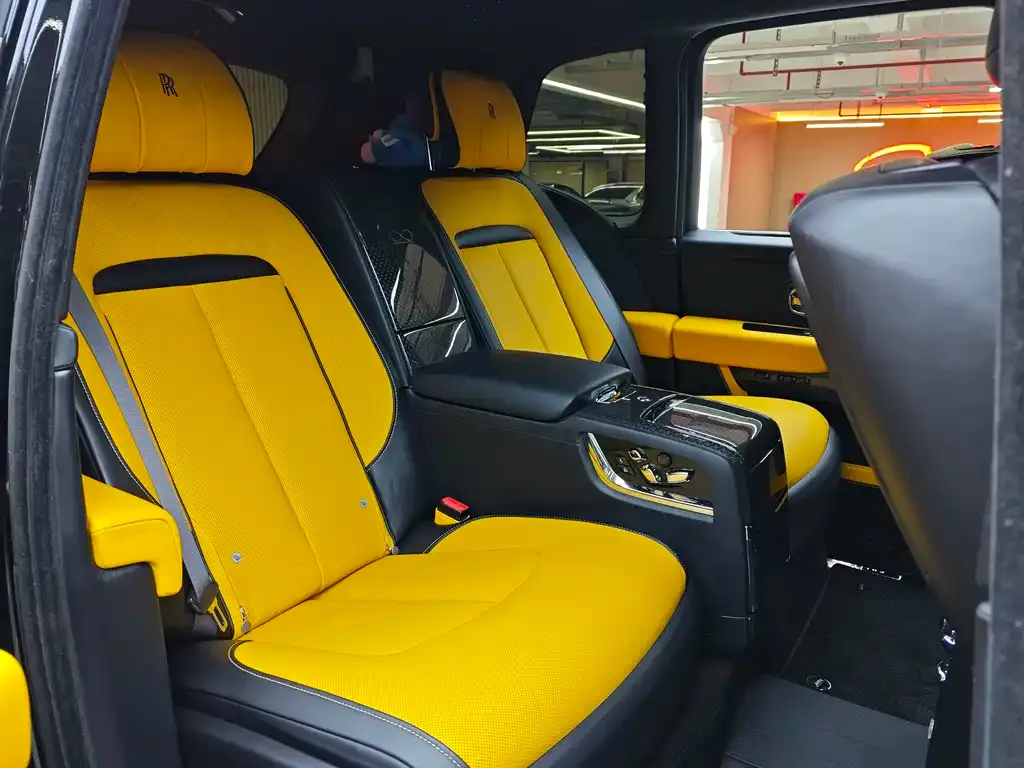 Rolls-Royce Cullinan 2022 из CN, фото 10
