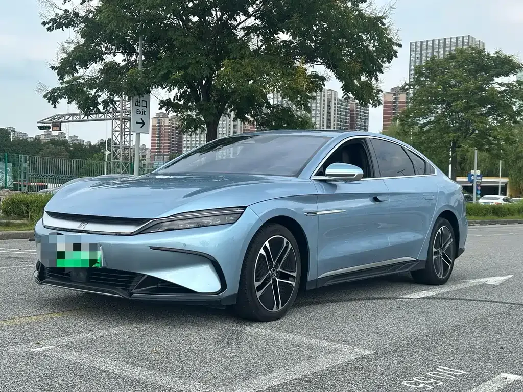 BYD Han — фото 1