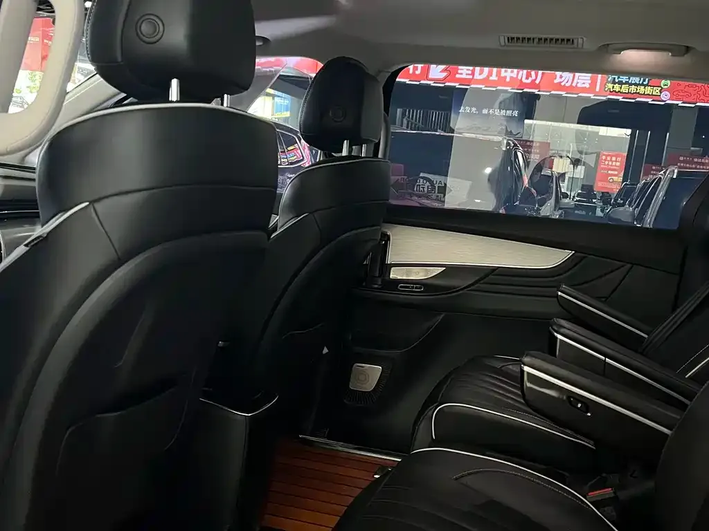 Roewe iMAX8 — фото 5