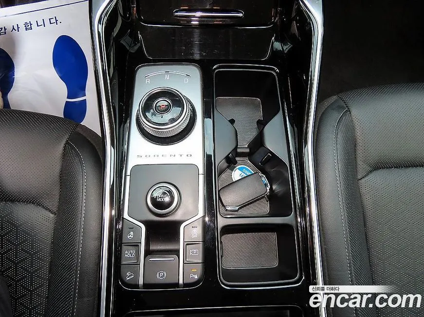 Kia Sorento — фото 9