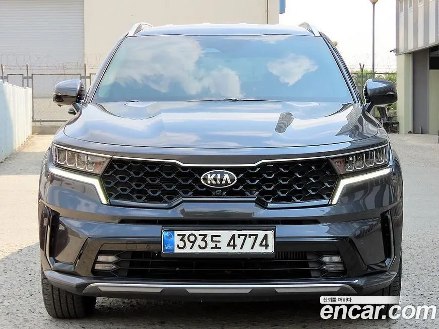 Kia Sorento — фото 5