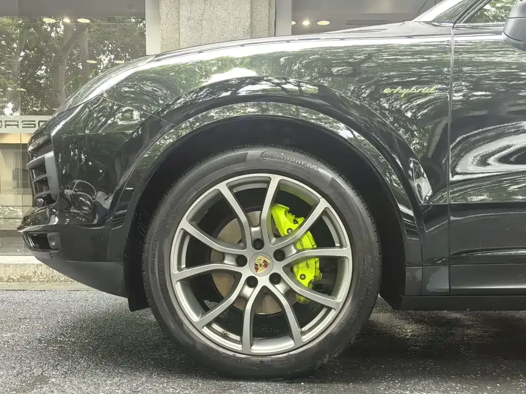 Porsche Cayenne Hybrid — фото 10