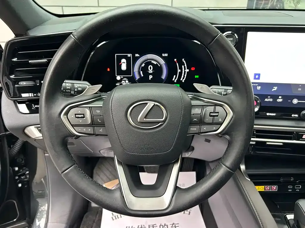 Lexus RX — фото 4