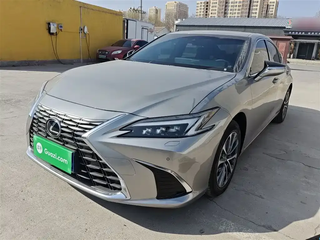 Lexus ES — фото 5