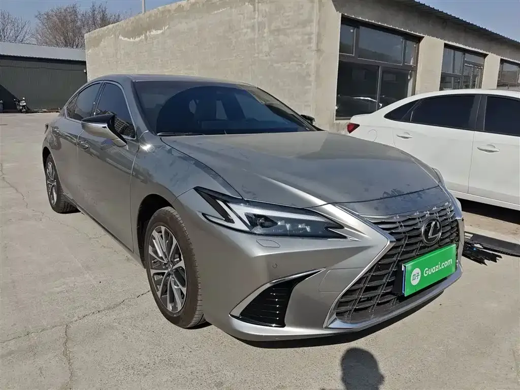 Lexus ES — фото 9