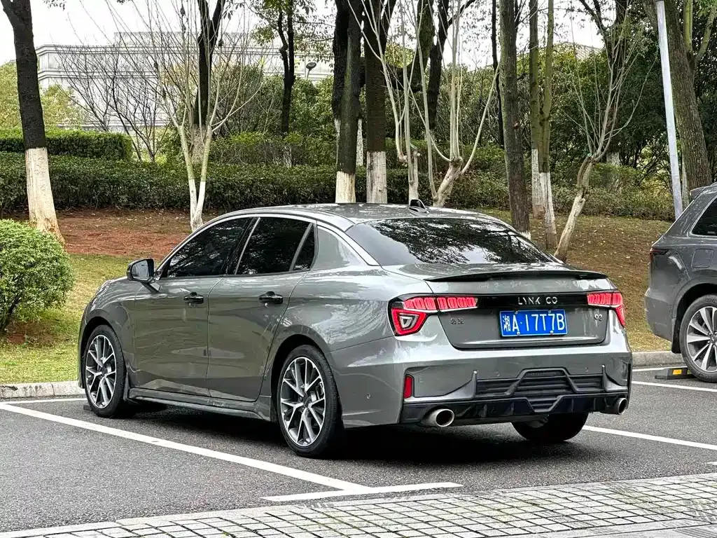Lynk & Co 03 2023 из CN, фото 7