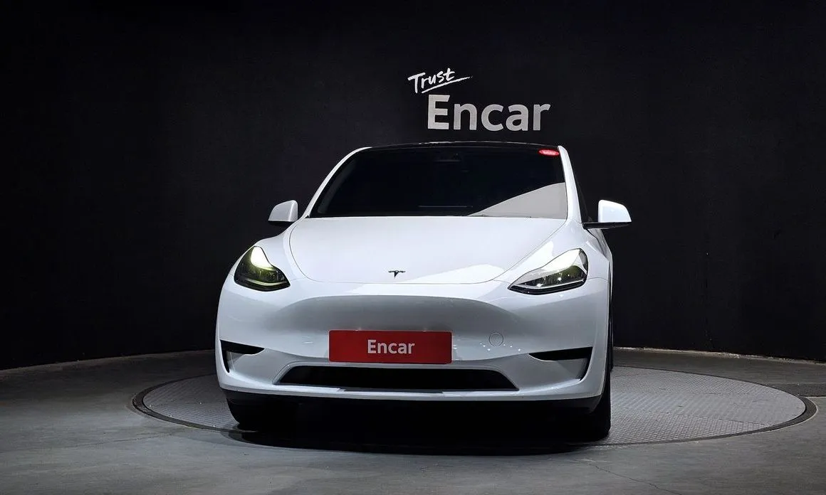 Tesla Model Y — фото 2