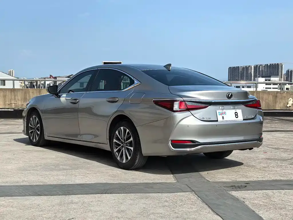 Lexus ES 2022 из CN, фото 3