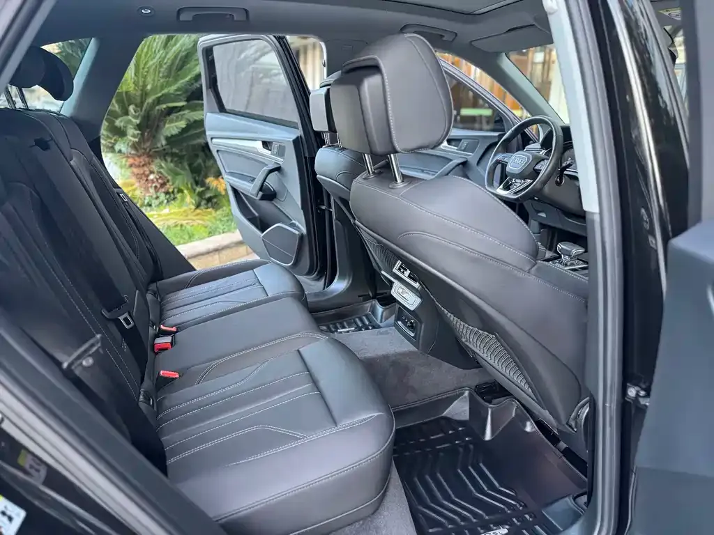 Audi Q5L 2022 из CN, фото 4