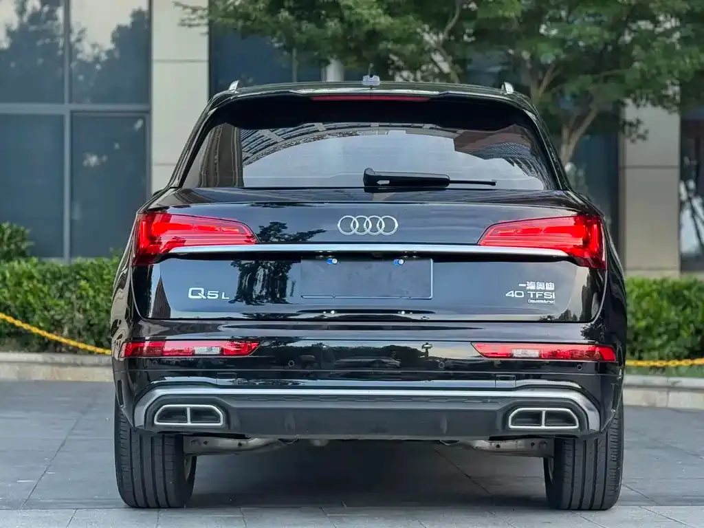 Audi Q5L 2022 из CN, фото 2