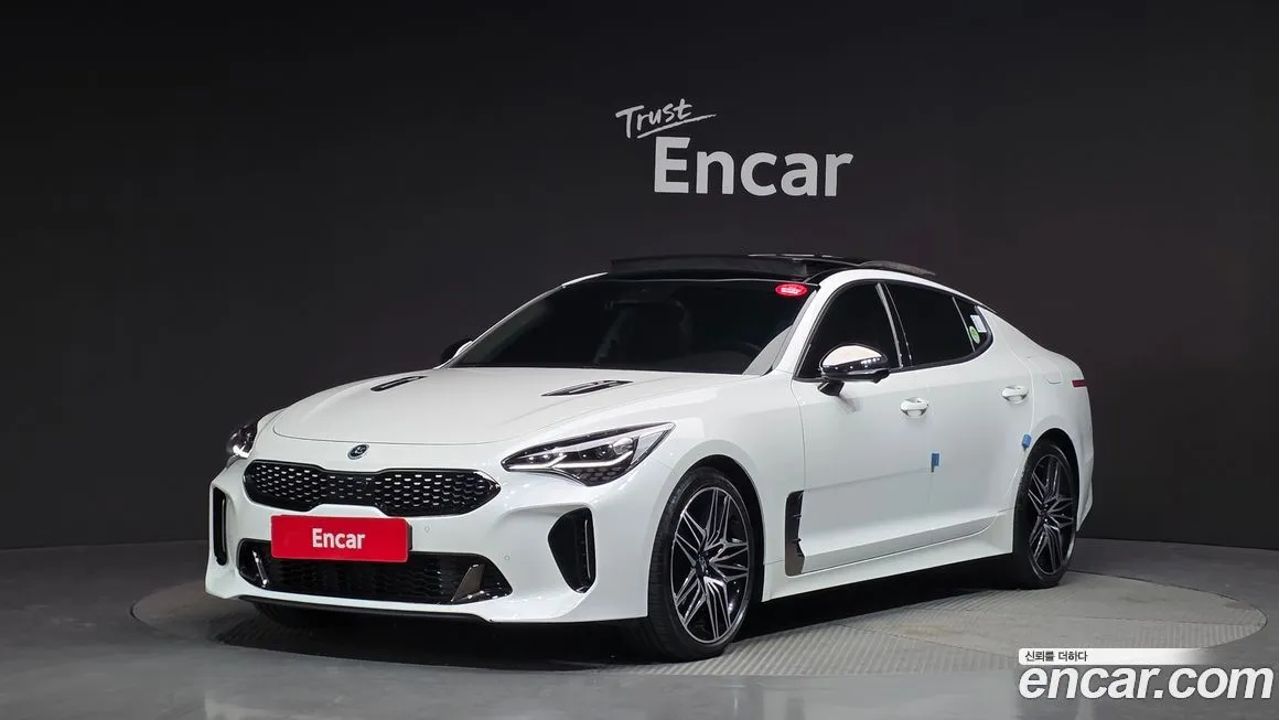 Kia Stinger 2021 из KR, фото 1