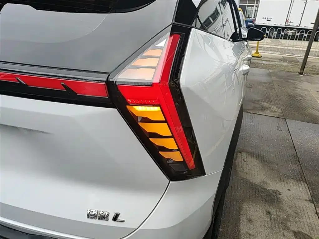 Geely Boyue L 2023 из CN, фото 5