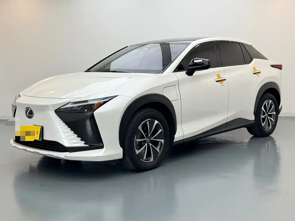 Lexus RZ