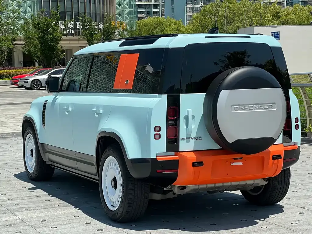 Land Rover Defender — фото 5