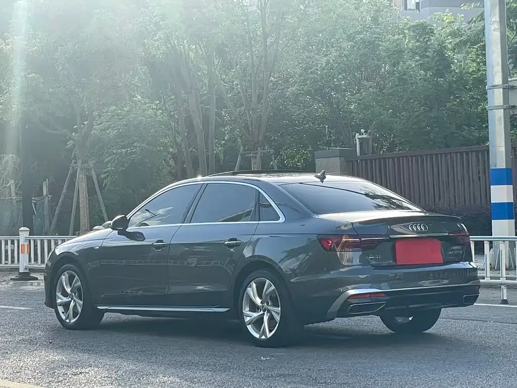 Audi A4L — фото 3
