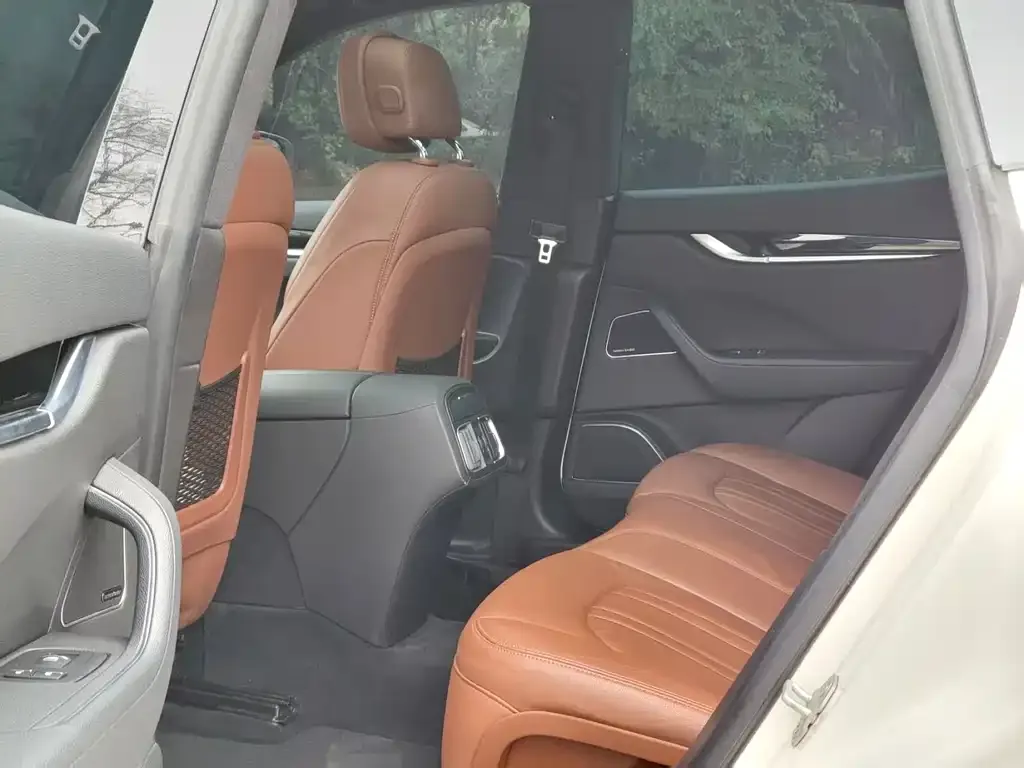 Maserati Levante 2022 из CN, фото 2