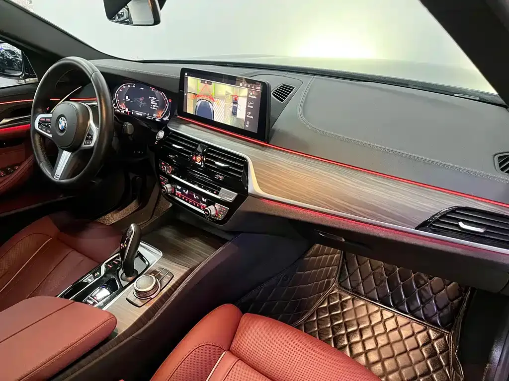 BMW 5 Series — фото 10