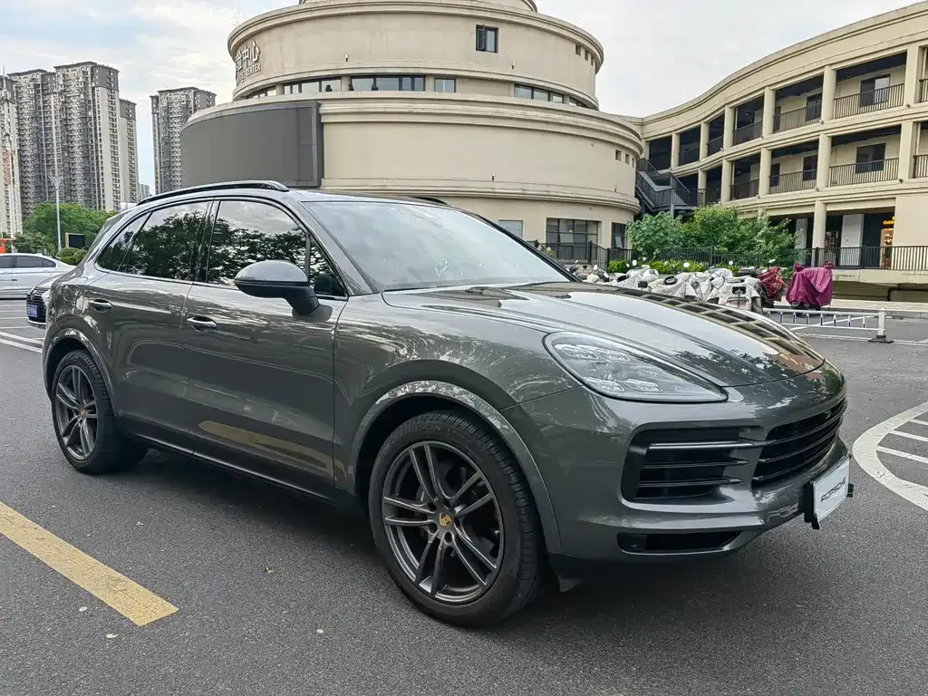 Porsche Cayenne — фото 9